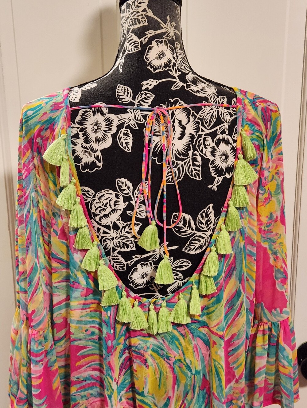 🦄VERY HTF Lilly Pulitzer🦄 - Alfresco Coverup - Picture 9 of 16